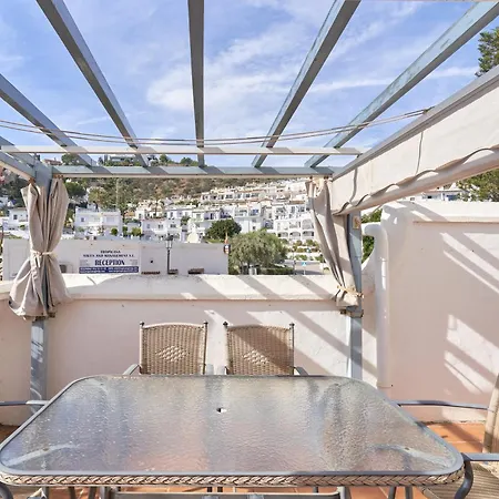 بيت للعطل Casa Oliva Sea View نيرخا