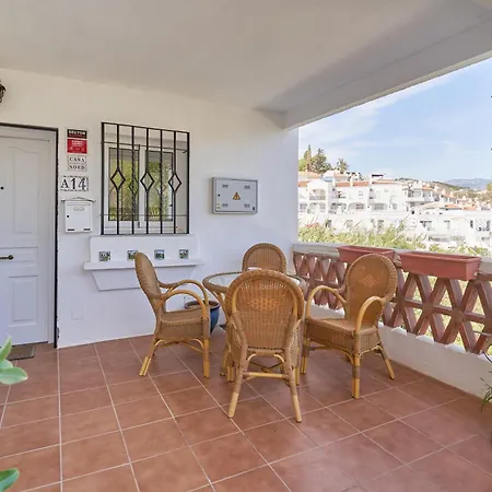 Casa Oliva Sea View * نيرخا