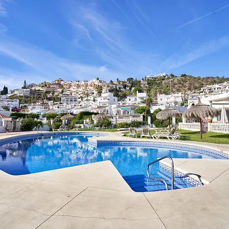 Casa Oliva Sea View بيت للعطل نيرخا