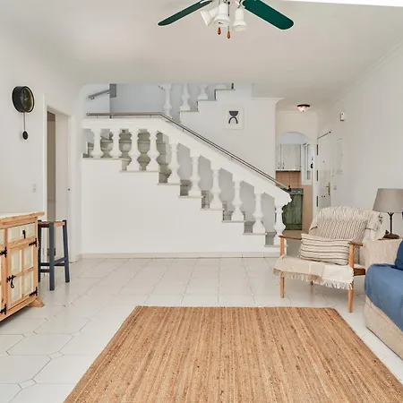 بيت للعطل Casa Oliva Sea View